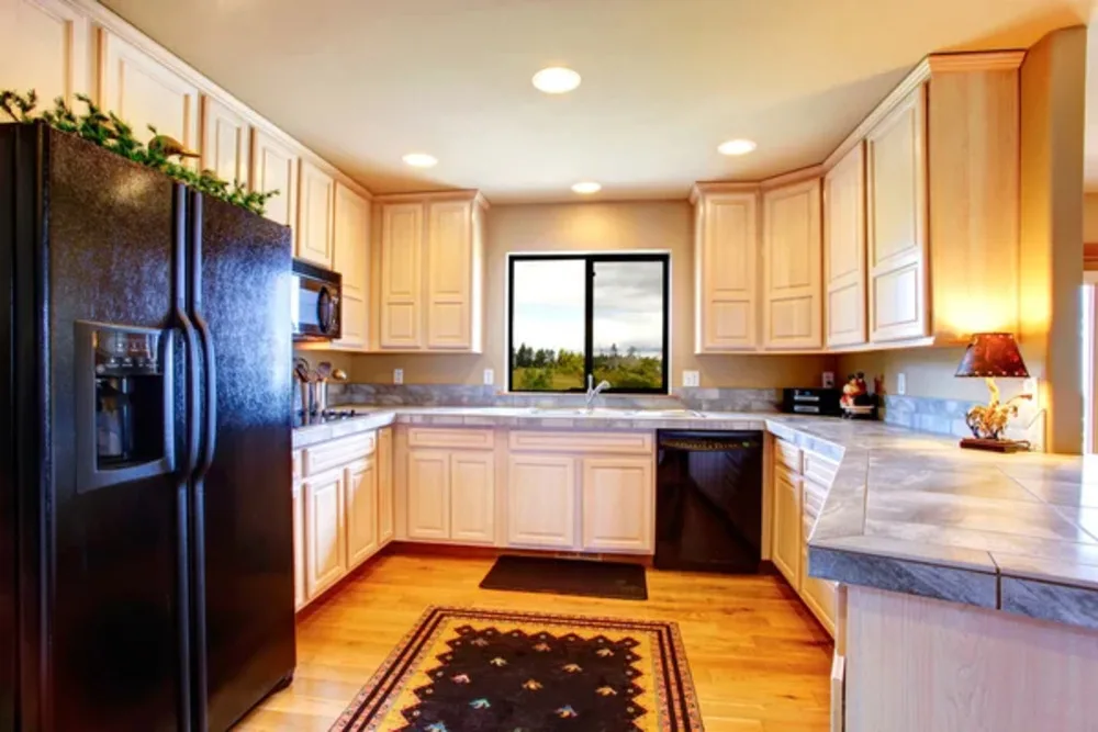 Shaker Cabinet Small 1